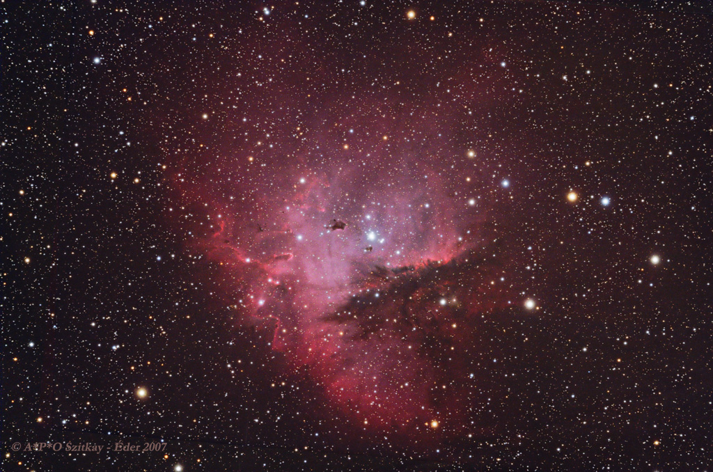 A Bohócarc - köd (NGC 281)
