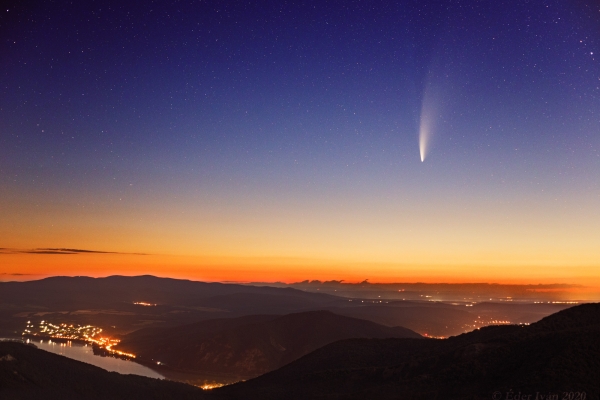 Comet Neowise above the Danube Bend